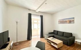 Central And Modern Valletta Flat